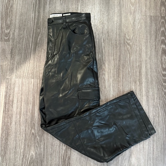 Abercrombie Vegan Leather Cargo Pants - Picture 2 of 5